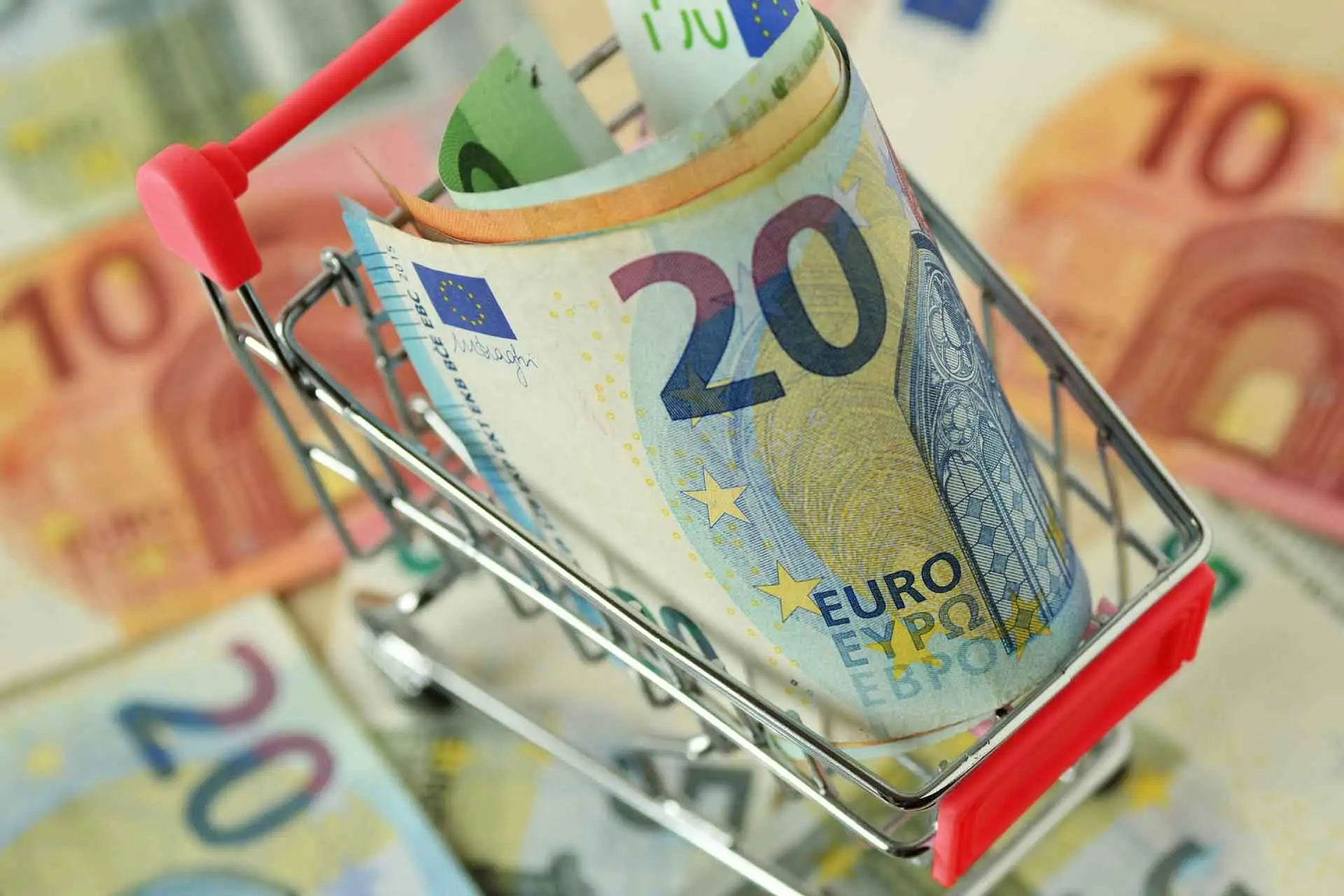 The Cash Flow Trap: Common Mistakes SMEs Make and How to Avoid Them